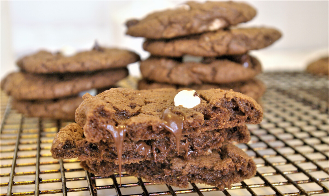 Chewy Chocolate Cookies