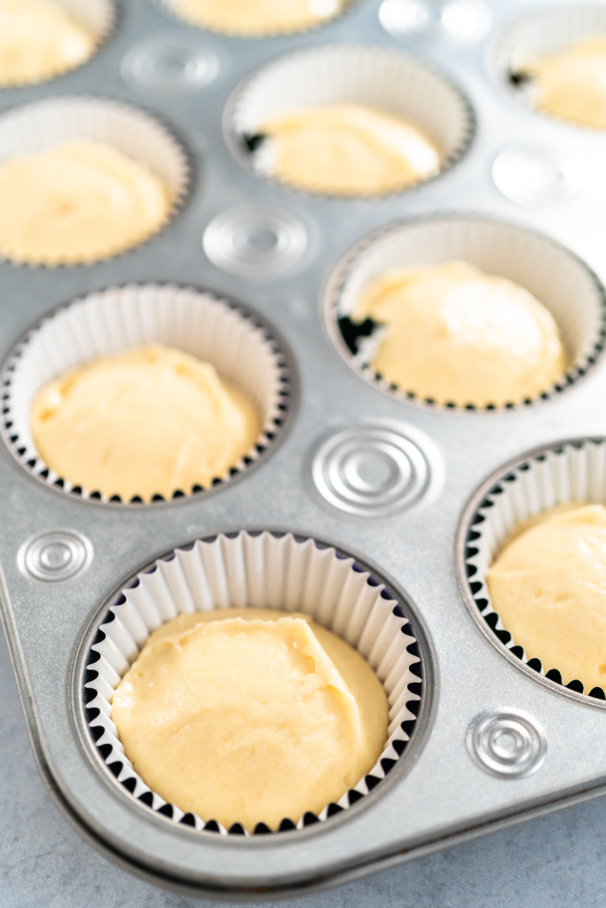 How to Fill Cupcake Liners - Mountainside Bakery