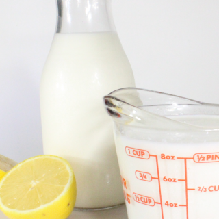 How to Make Sour Milk with Lemon Juice