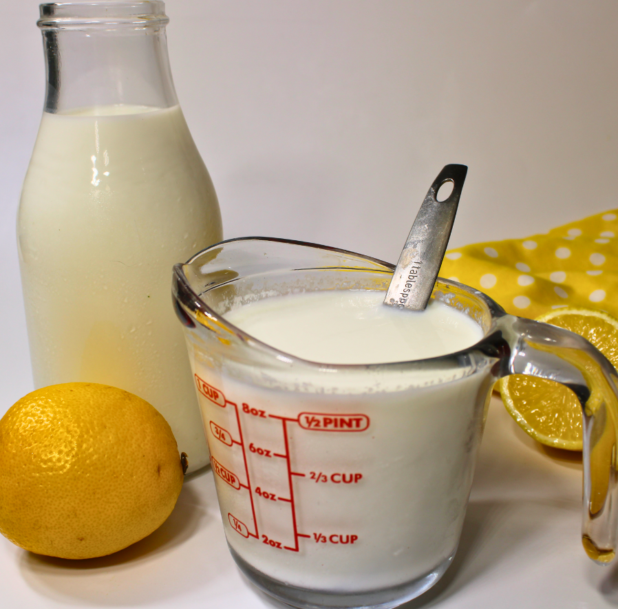 How to Make Sour Milk with Lemon Juice