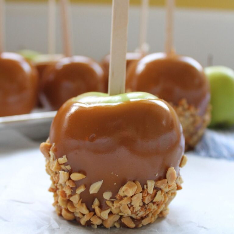 How to Make Homemade Caramel Apples - Better Baker Club